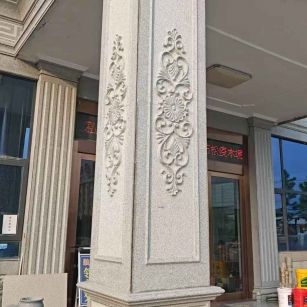 鹤岗芝麻白别墅雕刻柱子  黄金麻