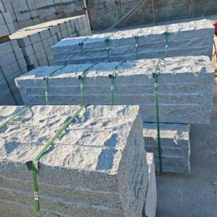 鹤岗芝麻白自然面整石 坐凳