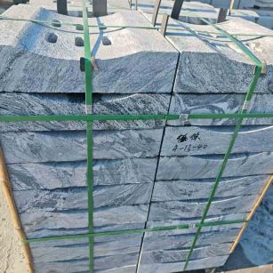 鹤岗浪淘沙水沟盖板