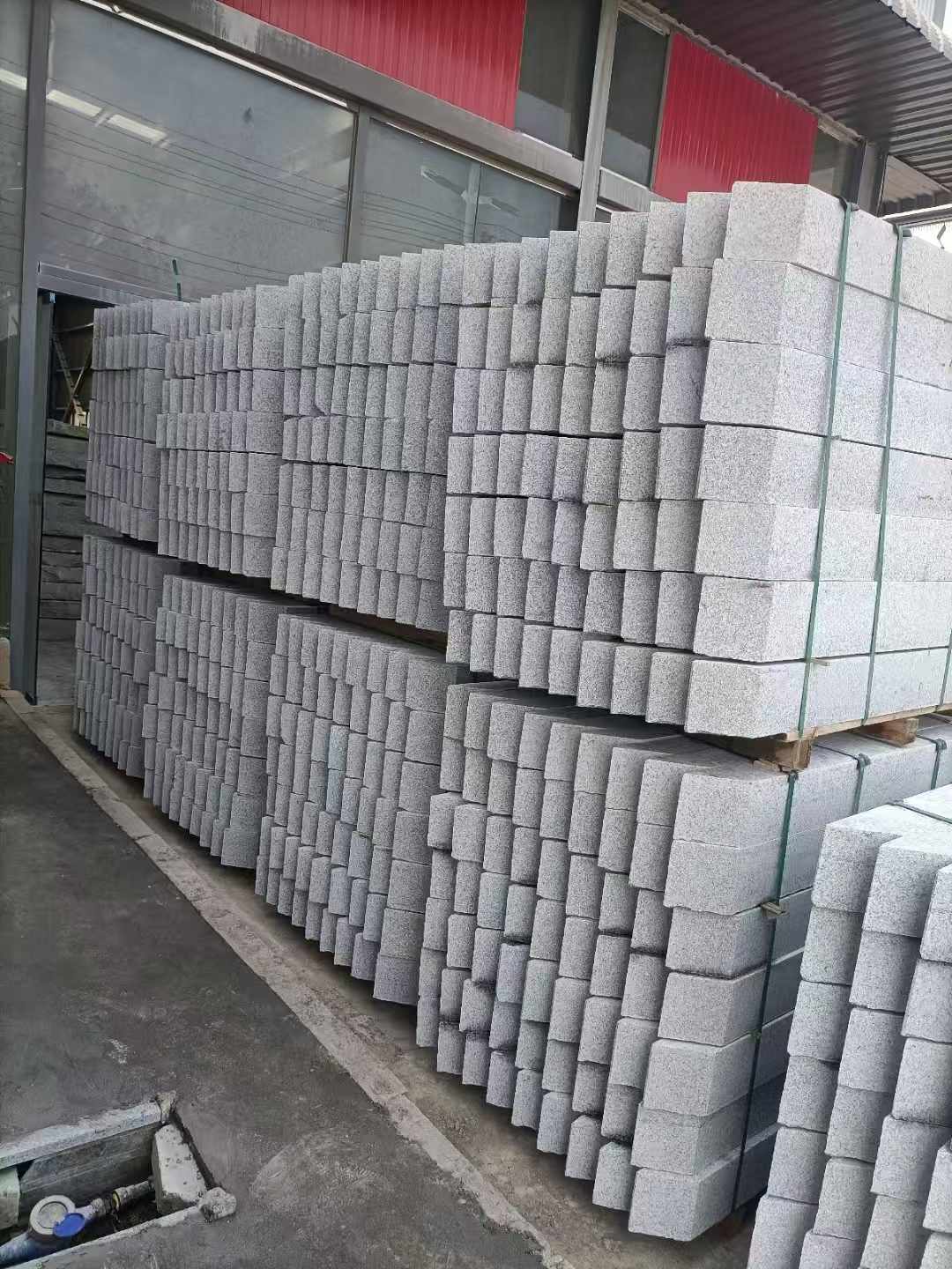 鹤岗芝麻白树围石 树池