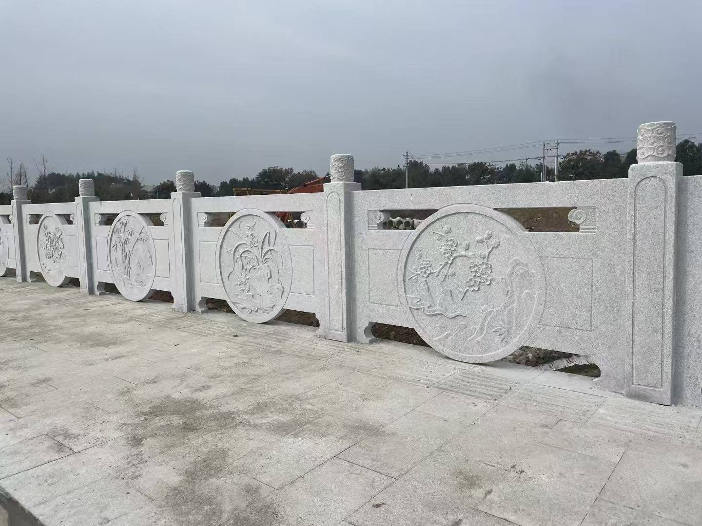 鹤岗芝麻白河道栏杆 石材栏杆