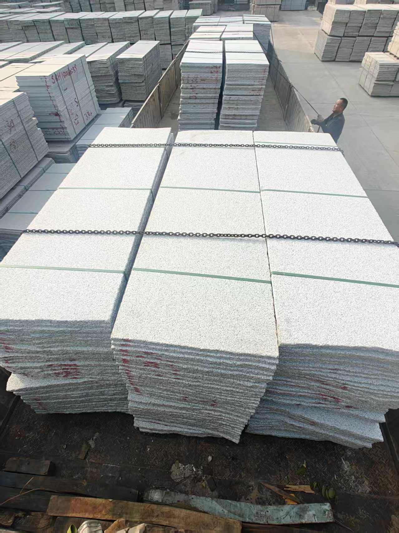 鹤岗芝麻白毛板，石材毛板