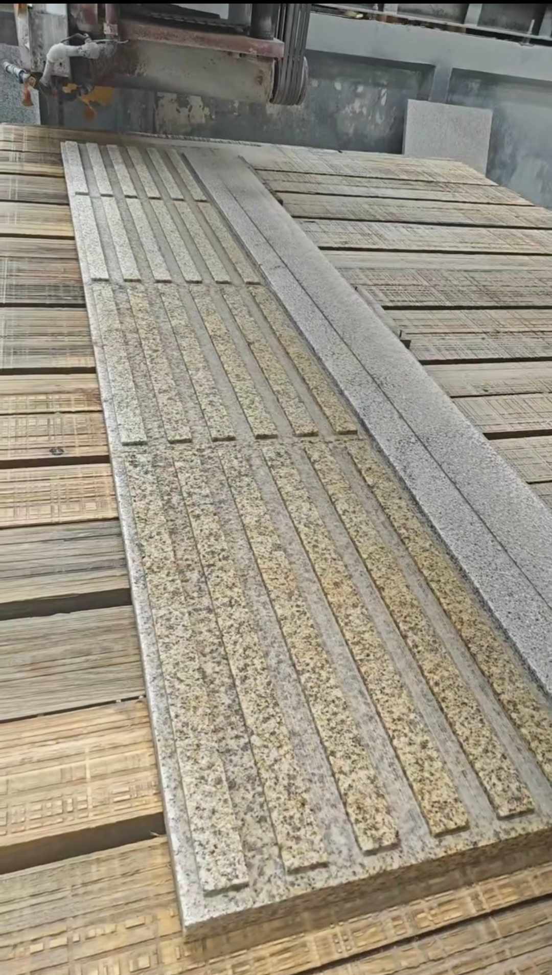 鹤岗黄金麻盲道石 盲条